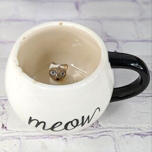 World Market Surprise Cat "Meow" Coffee Mug with Siamese Cat Inside - 17 Oz